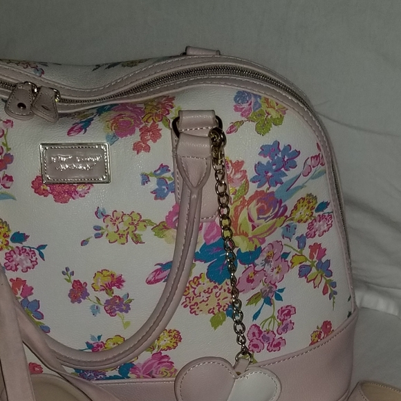 Betsy Johnson purse - Picture 5 of 14